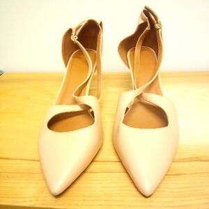 Beige low heel cross pump